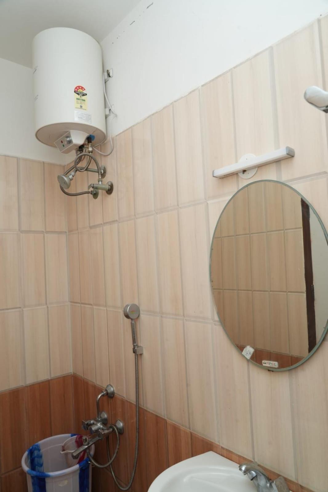 Vetrivel International By Brown Tree Resorts Kodaikanal Dış mekan fotoğraf